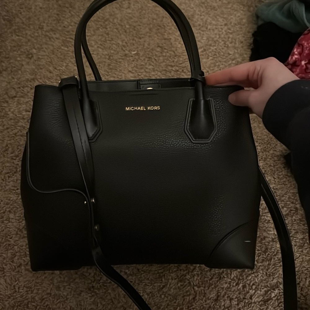 Michael kors large cross body purse!